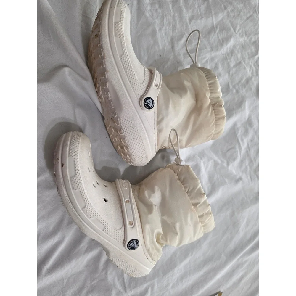 Crocs Classic Neo Puff Shorty Boot Bone White Faux Fur Lined 206630 Womens‎ 8